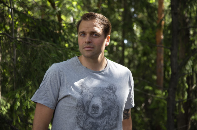 Kimmo Ohtonen: Katsoa ihmiskuntaa toisten silmin?